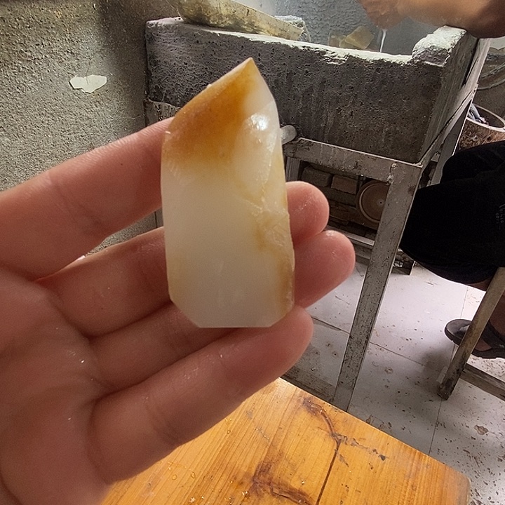 和田玉（糖玉）未镶嵌珠宝半成品明**～