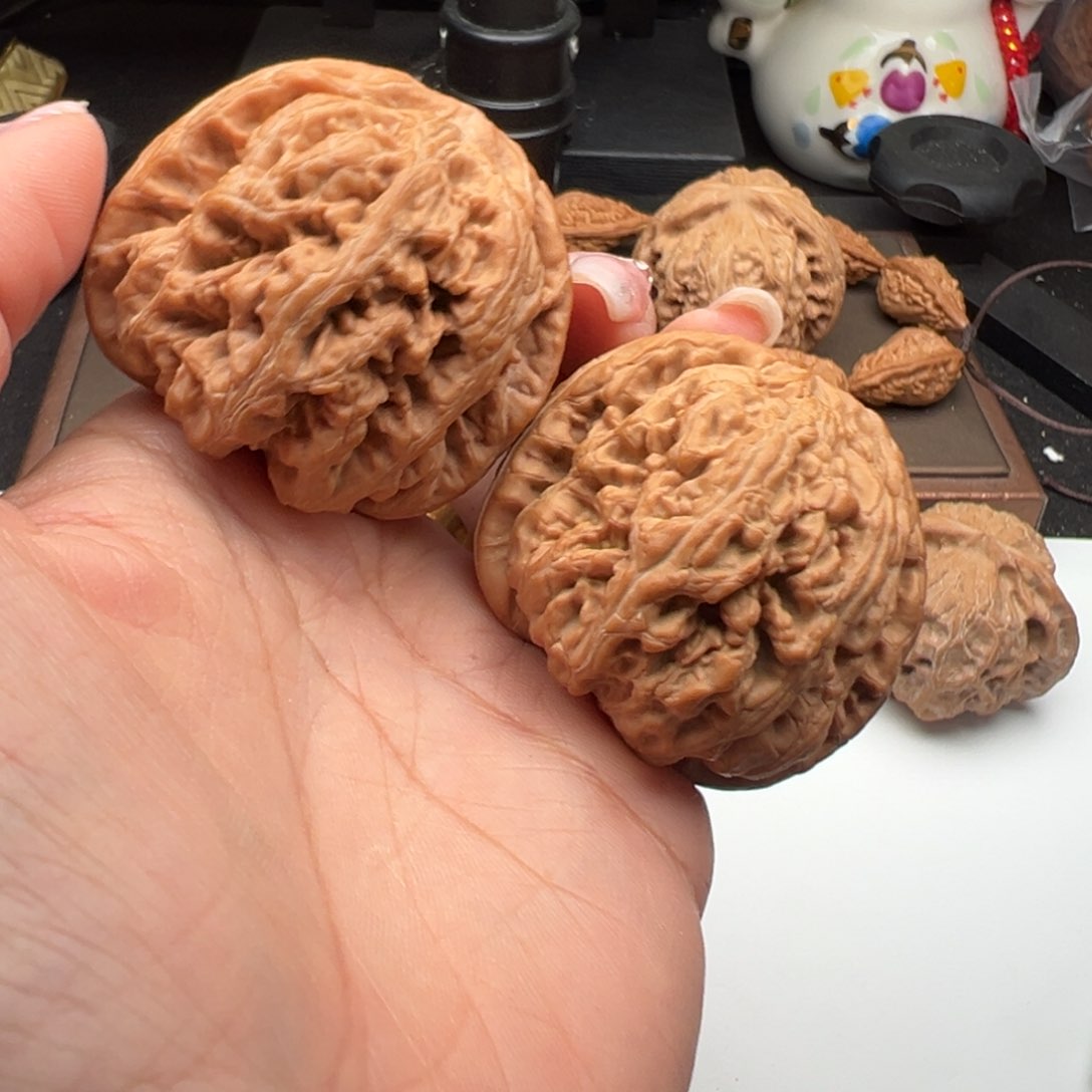 文玩核桃把件粗筋47