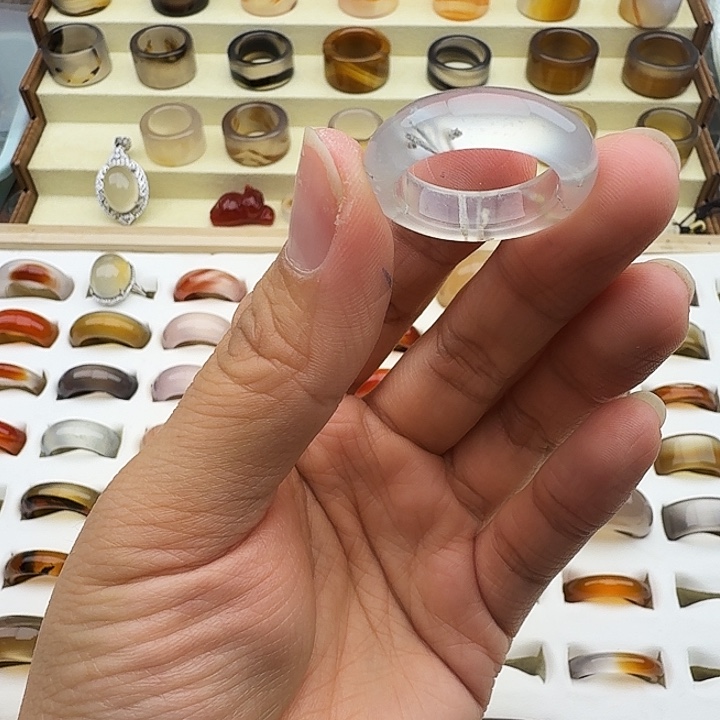 玛瑙/玉髓未镶嵌戒圈19/20圈福利不退换默认微瑕介意勿拍