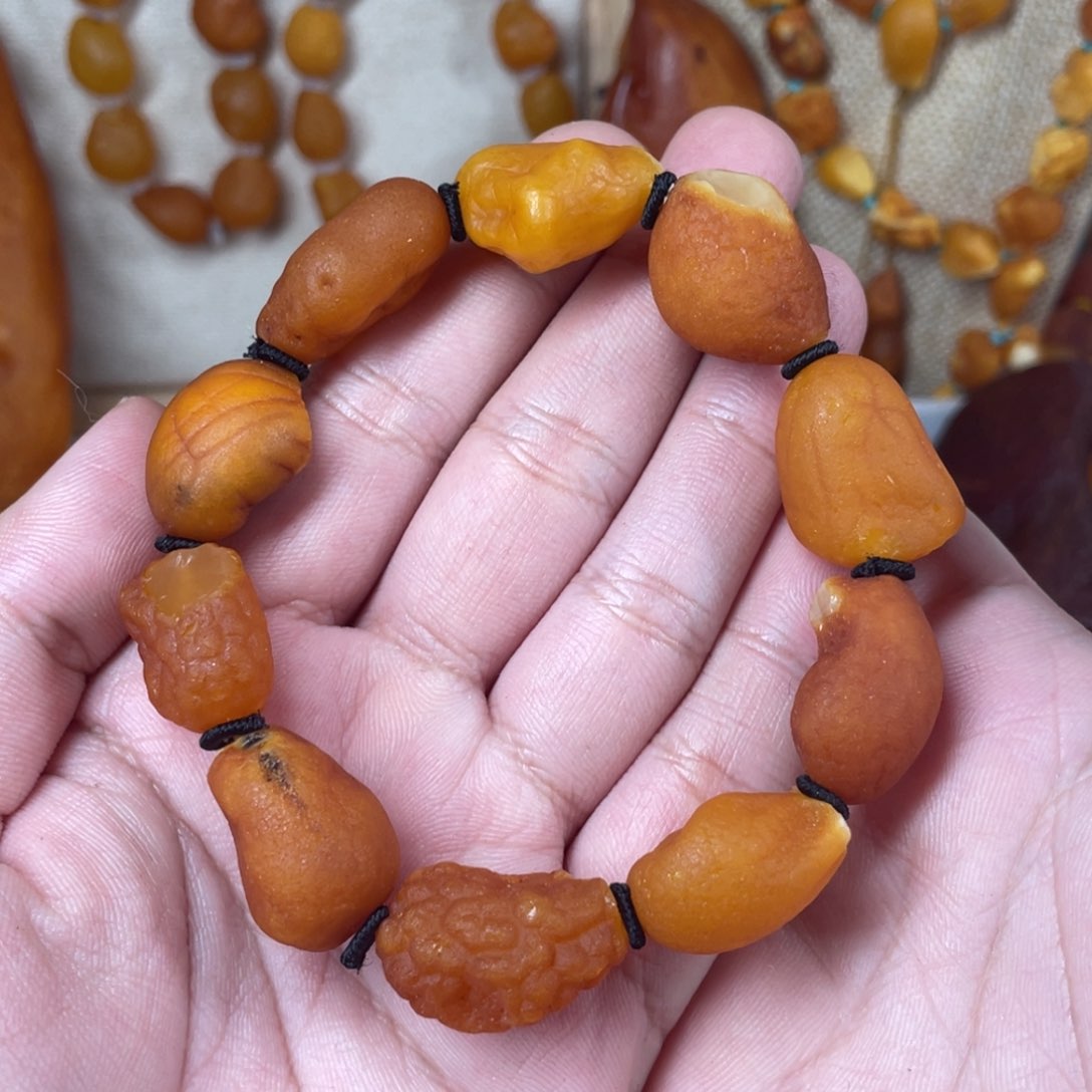 琥珀珠宝奇石未镶嵌