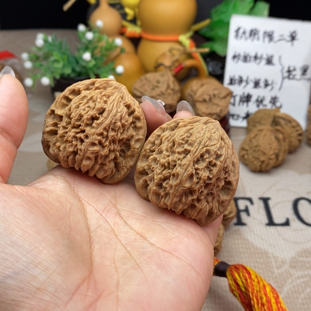 文玩核桃吊坠涿鹿