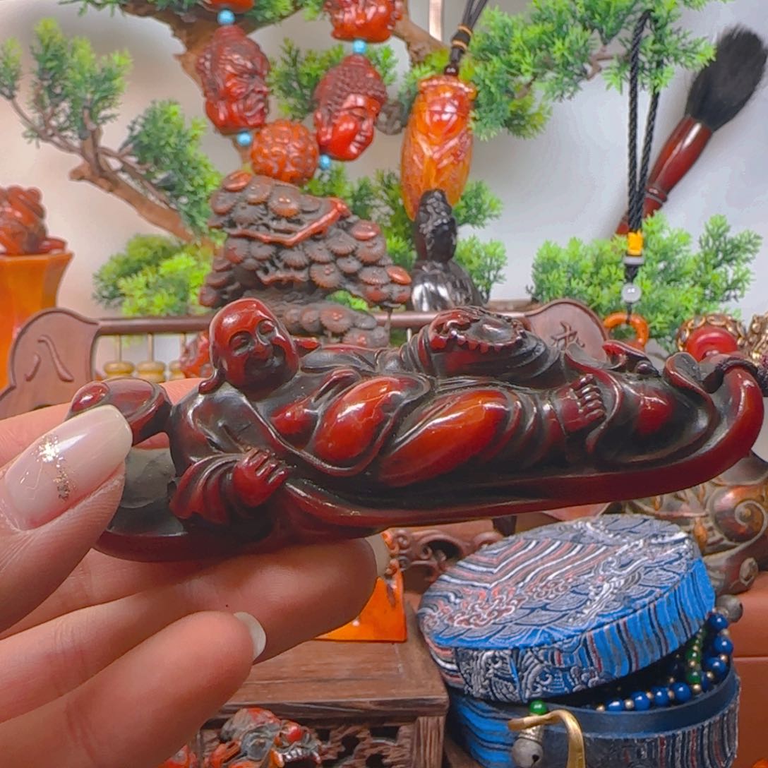 琥珀裸石未镶嵌手把