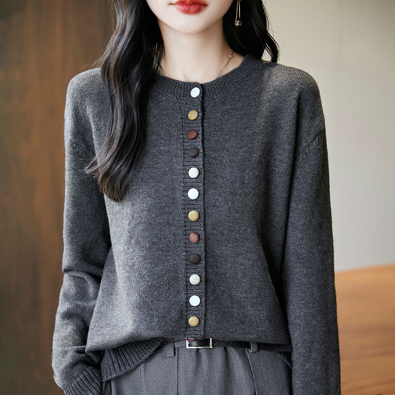 复古文艺风圆领针织开衫上衣秋冬气质百搭松弛感毛衣外套女