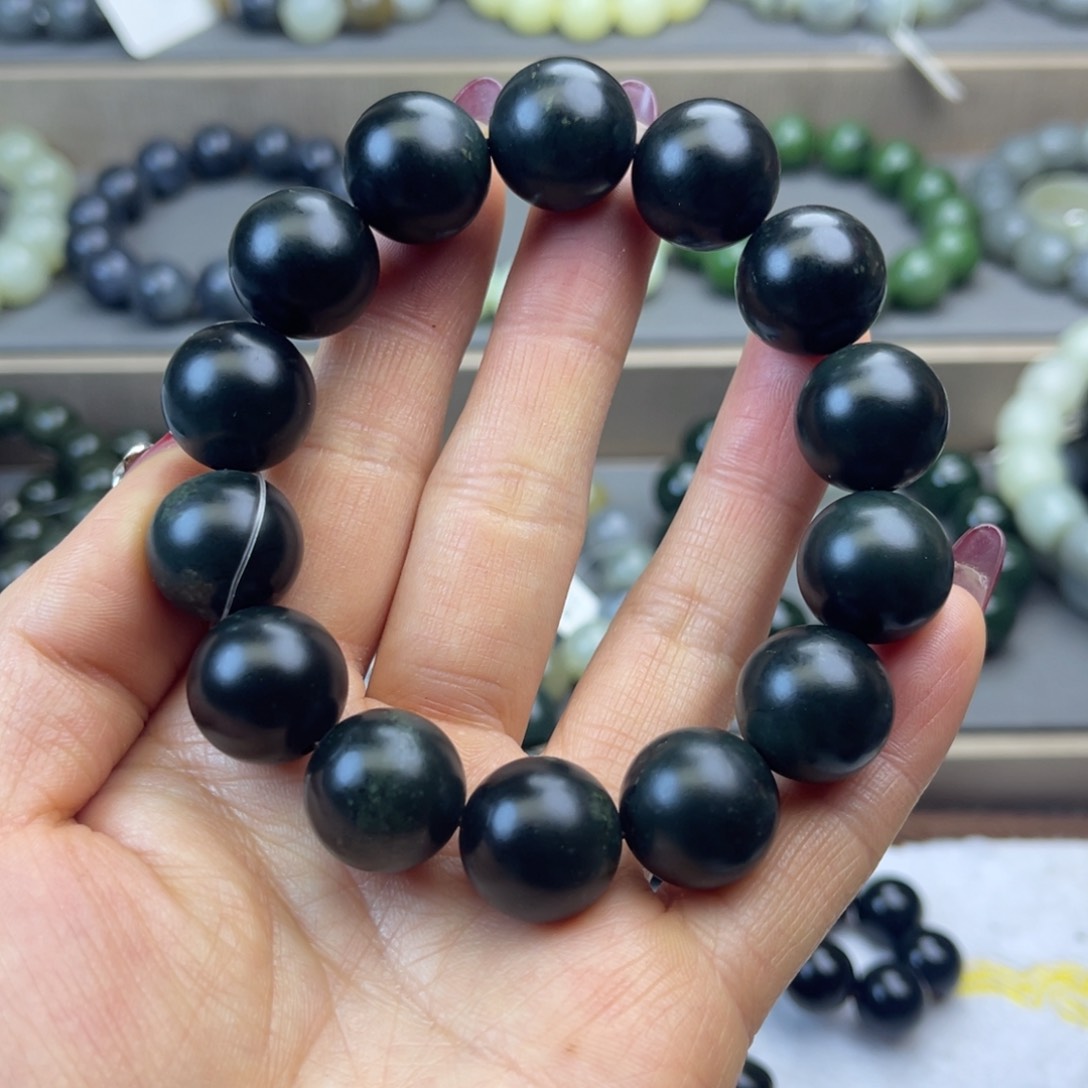 和田玉手链未镶嵌