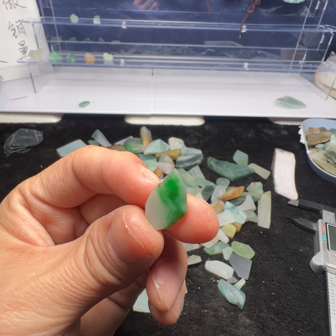 翡翠裸石缅甸翡翠A货