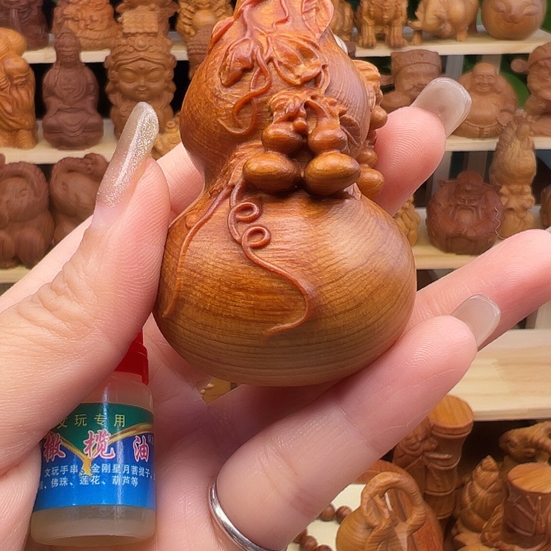 唐***兄崖柏太行崖柏手把件