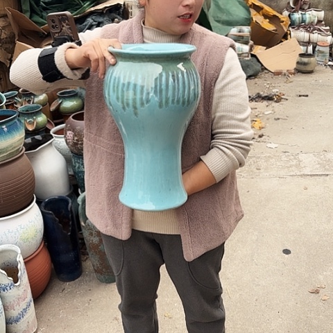 口21高38瑕疵底裂盆子。