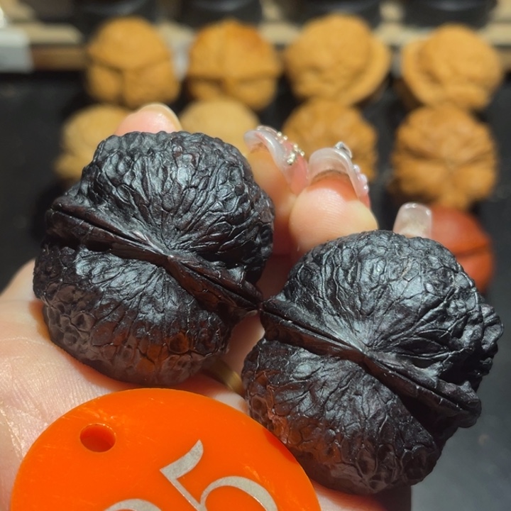 平头元宝37尺寸核桃