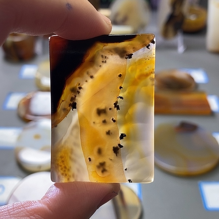 玛瑙/玉髓未镶嵌珠宝半成品175