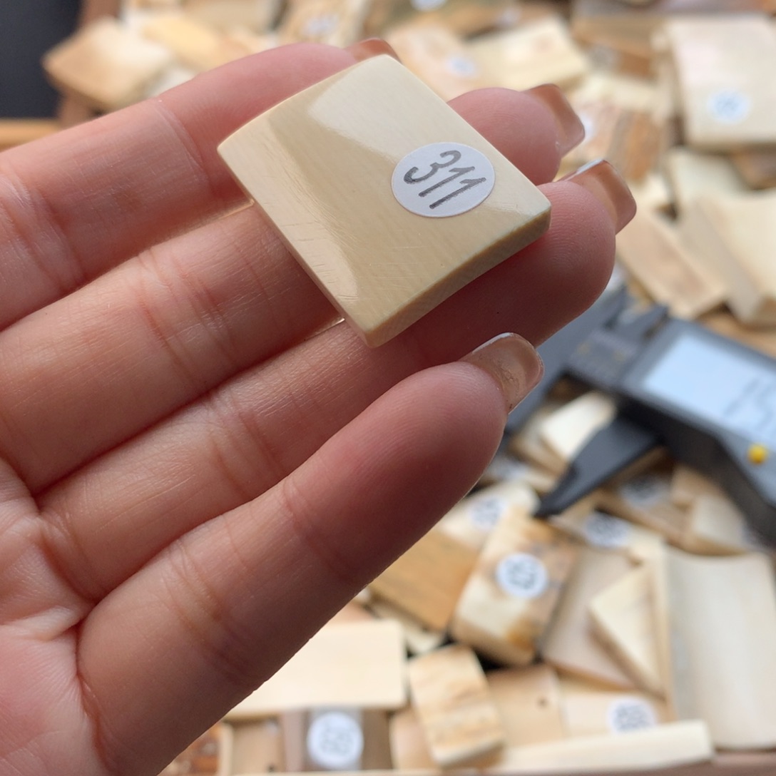 泥塑不打孔联系客服