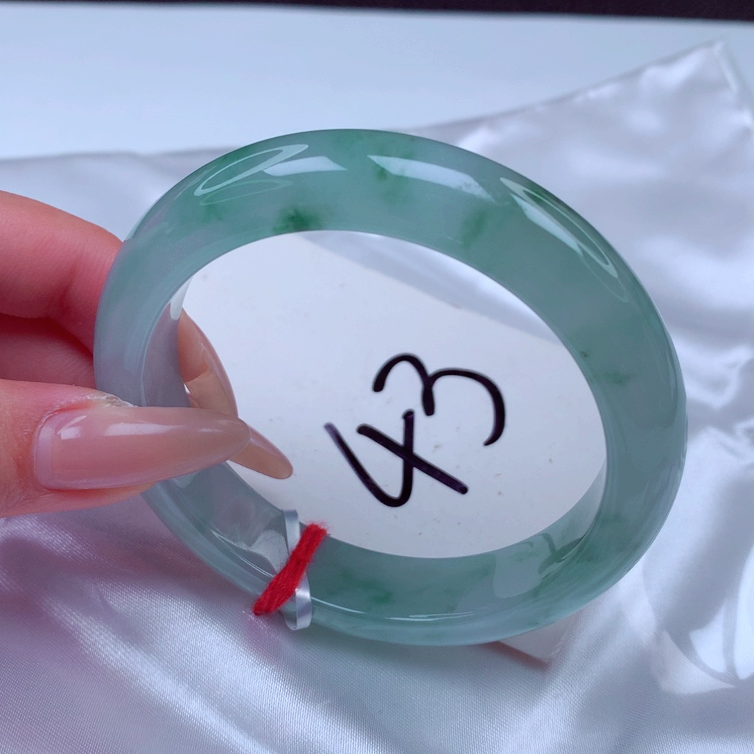 翡翠手镯未镶嵌翡翠55