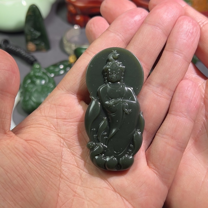 和田玉颈饰未镶嵌