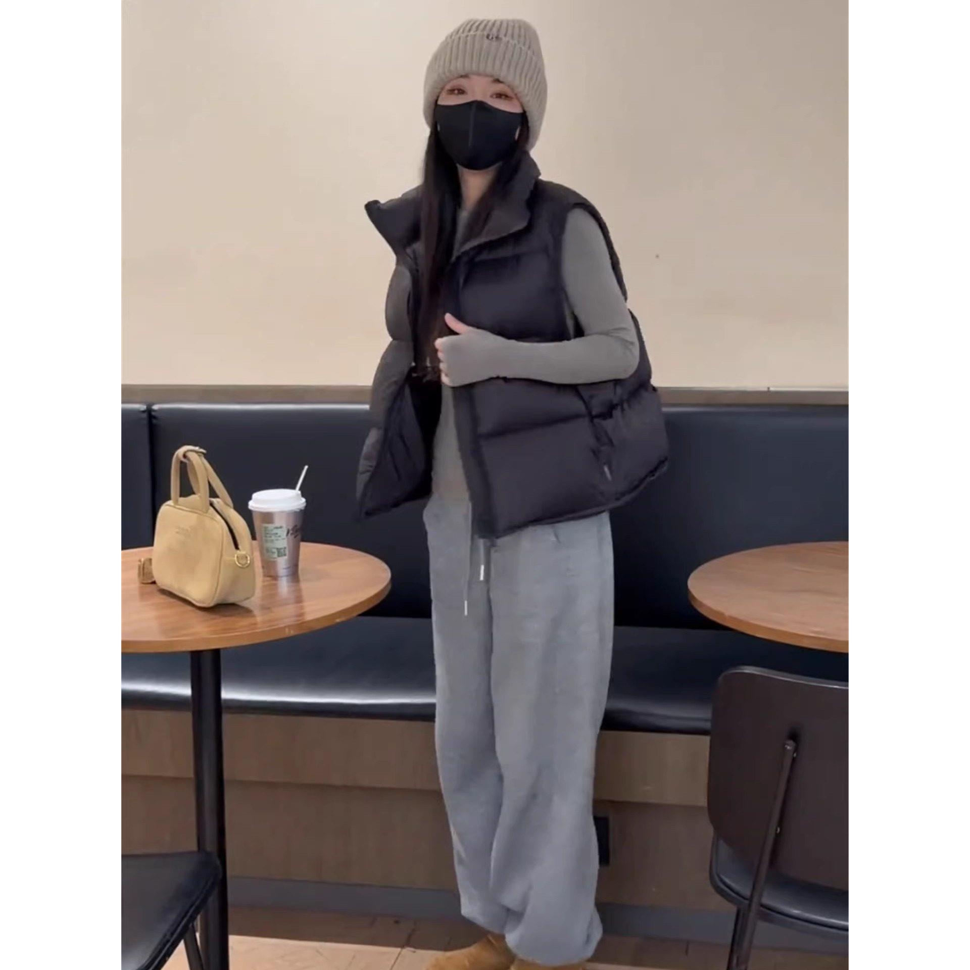 羽绒马甲女款新款冬季外穿背心独特漂亮叠穿韩系小个子坎肩