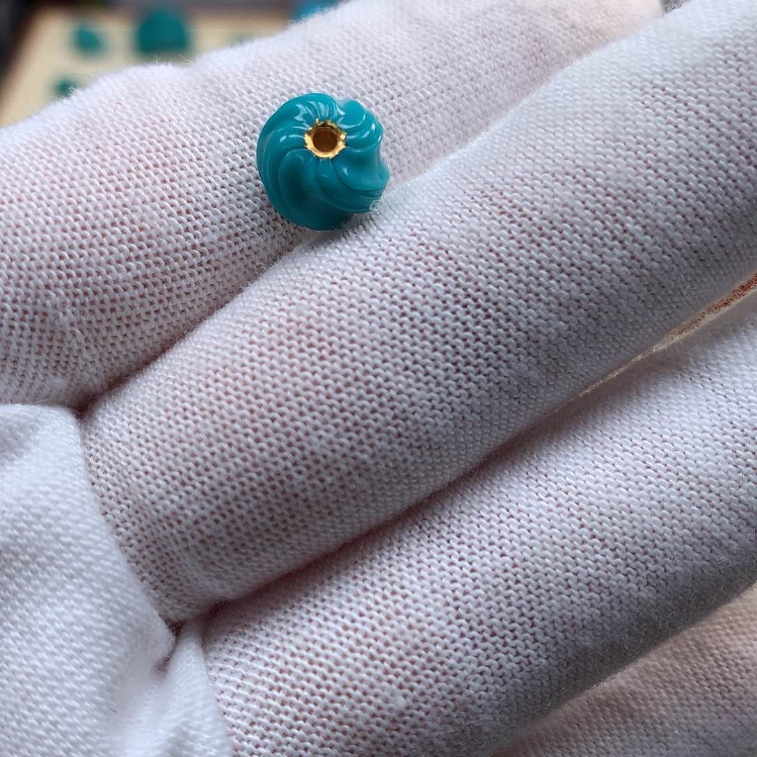 绿松石配饰未镶嵌