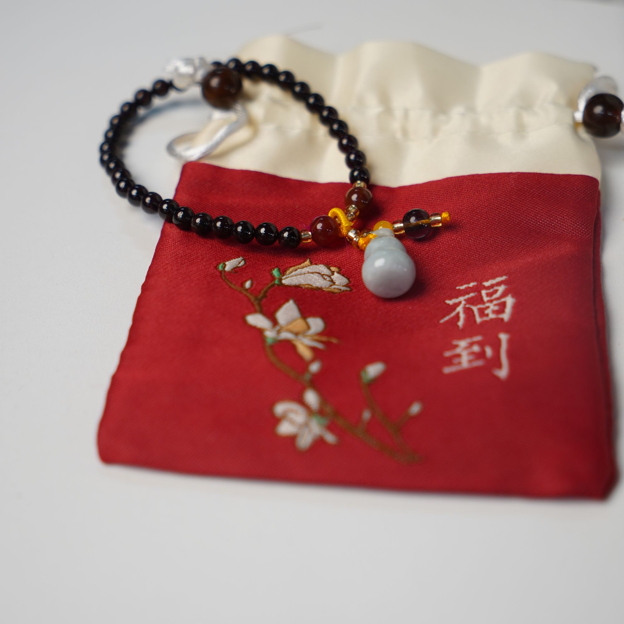 非金属仿水晶手链 搭配的四叶草葫芦小众高级感手饰品
