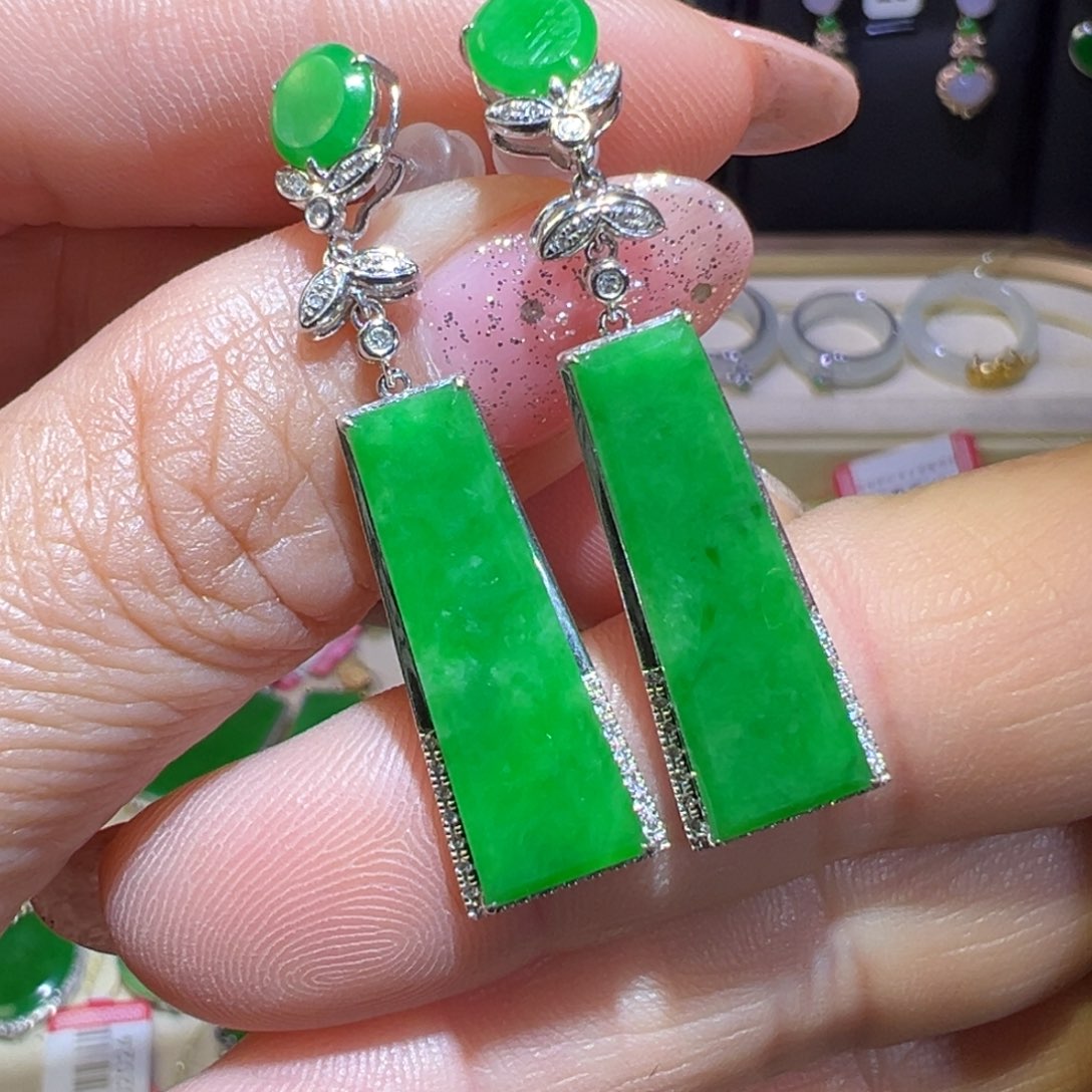 翡翠颈饰18K金镶嵌耳环