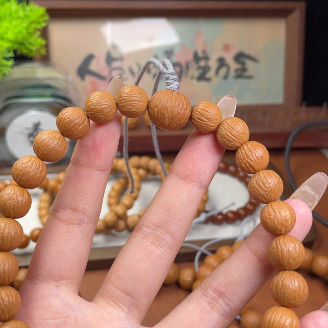 （***）手串猴头核桃凤羽