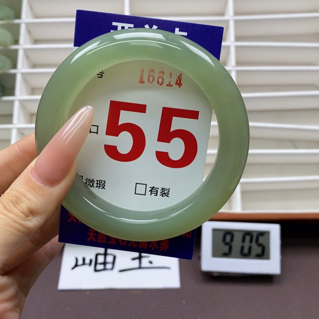 未镶嵌蛇纹石玉手镯