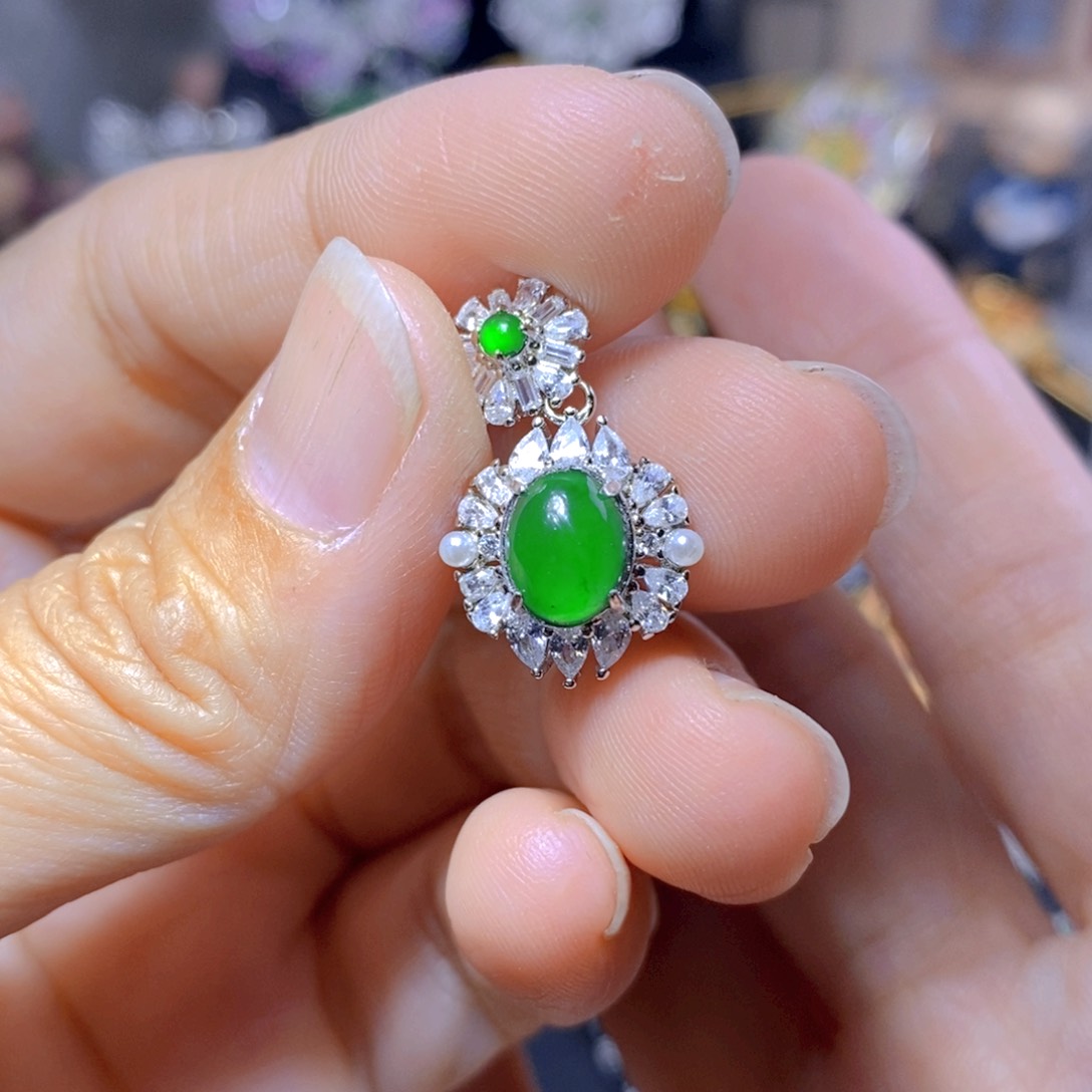 翡翠耳钉银S925镶嵌天然翡翠