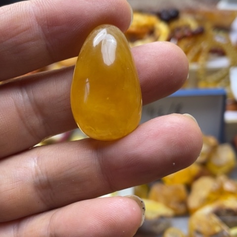 手串蜜蜡未镶嵌吊坠