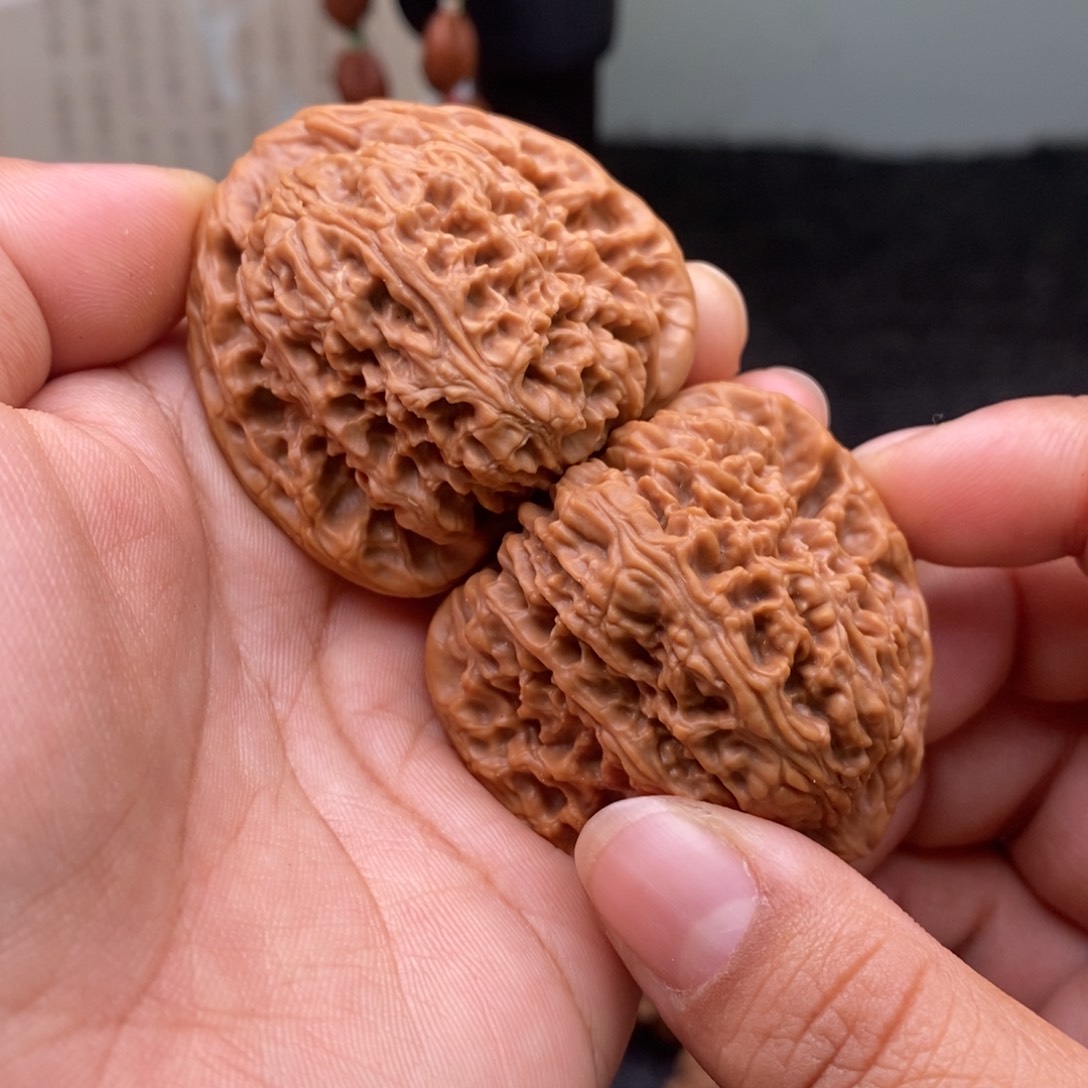 文玩核桃把件43三角疆