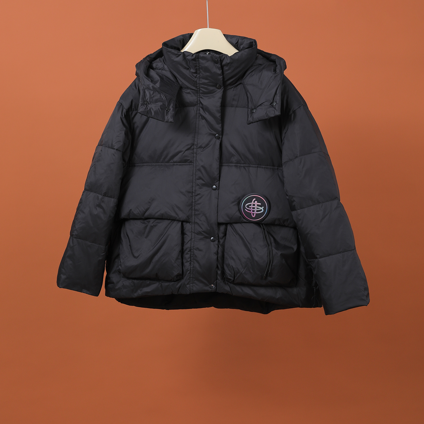 R-00533 简约百搭！冬季女士舒适时尚纯色宽松百搭连帽羽绒服