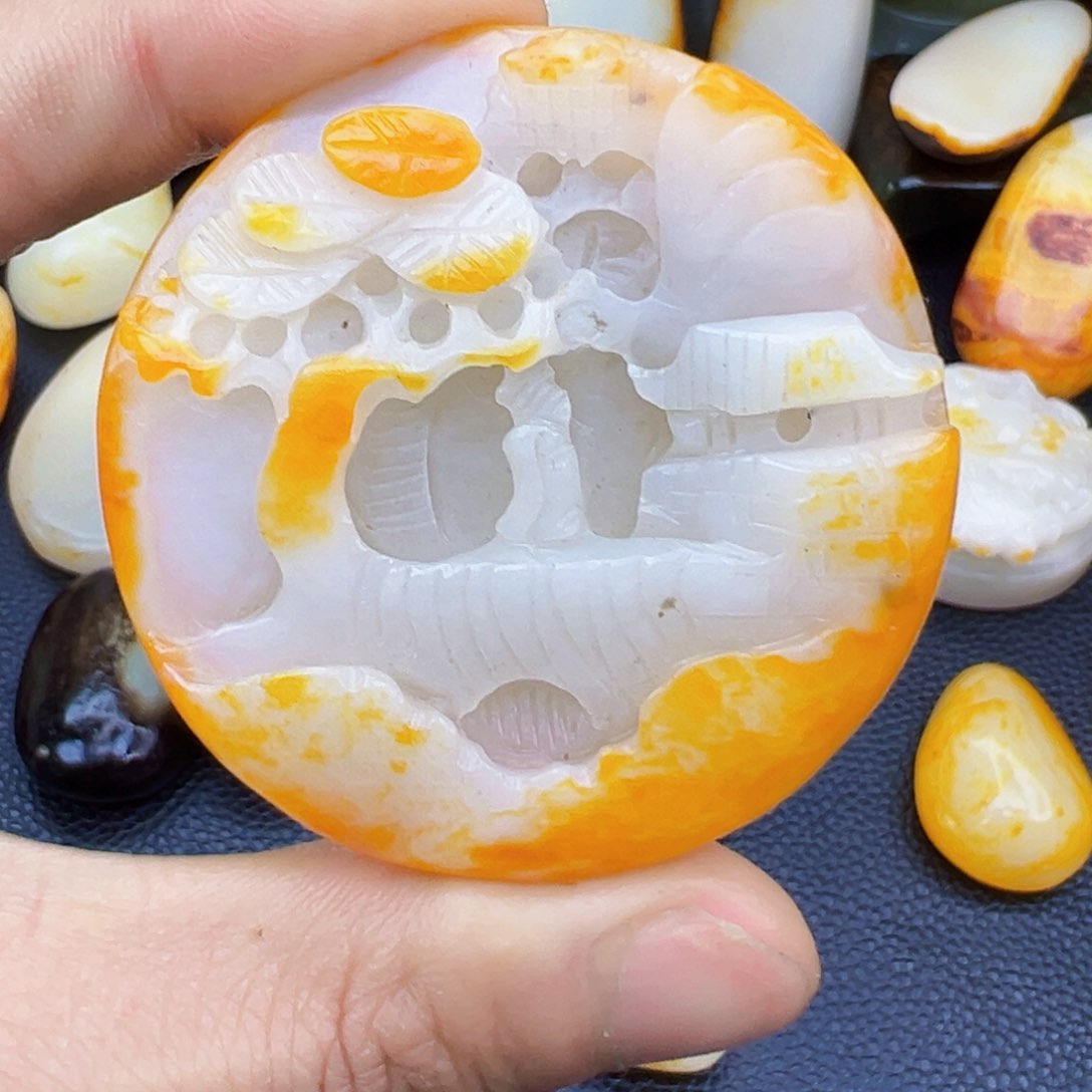 和田玉挂件未镶嵌