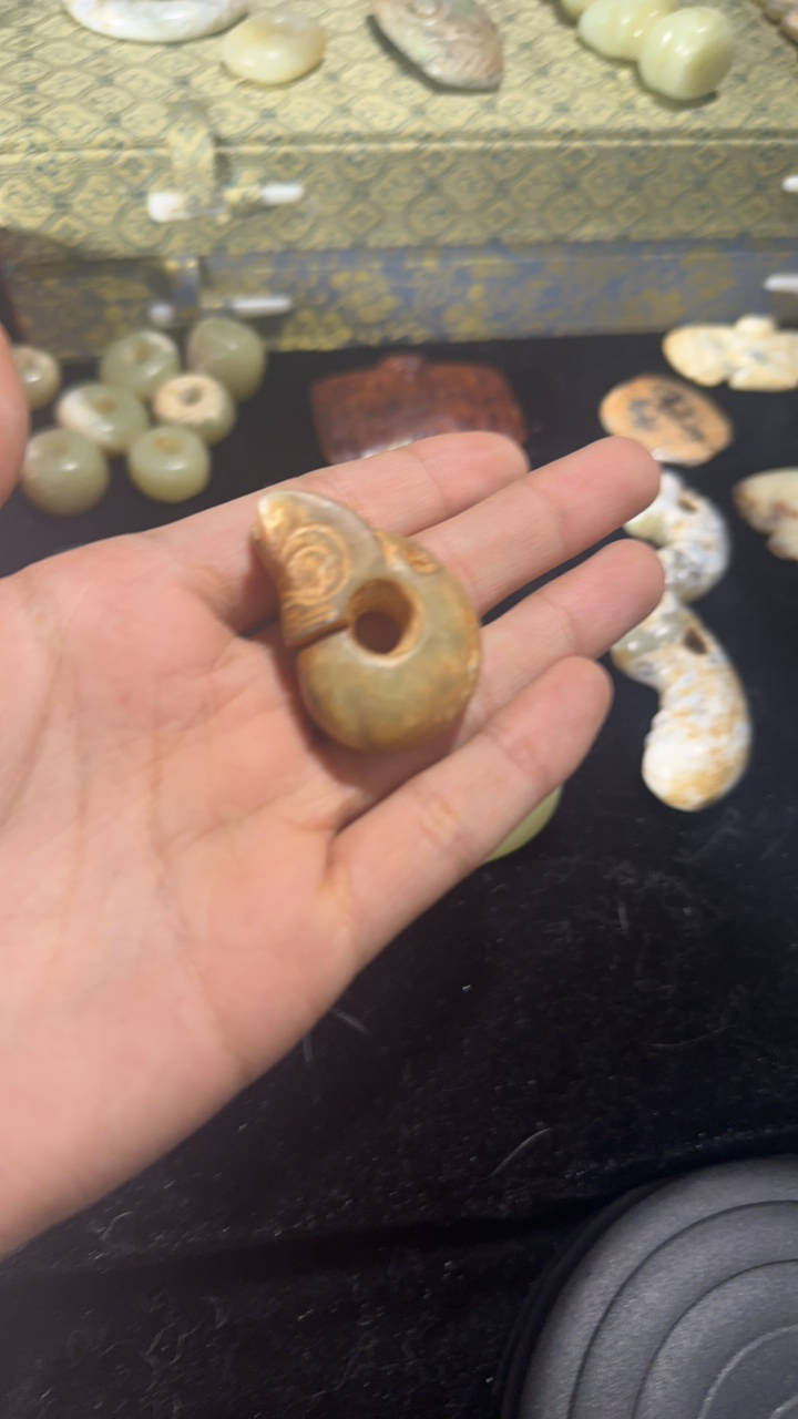 河磨奇石猪龙型件