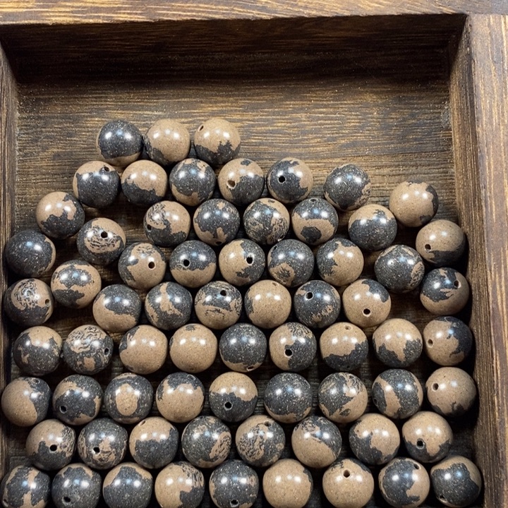 泥塑敦煌黑白龙涎1.0微瑕香包约45克