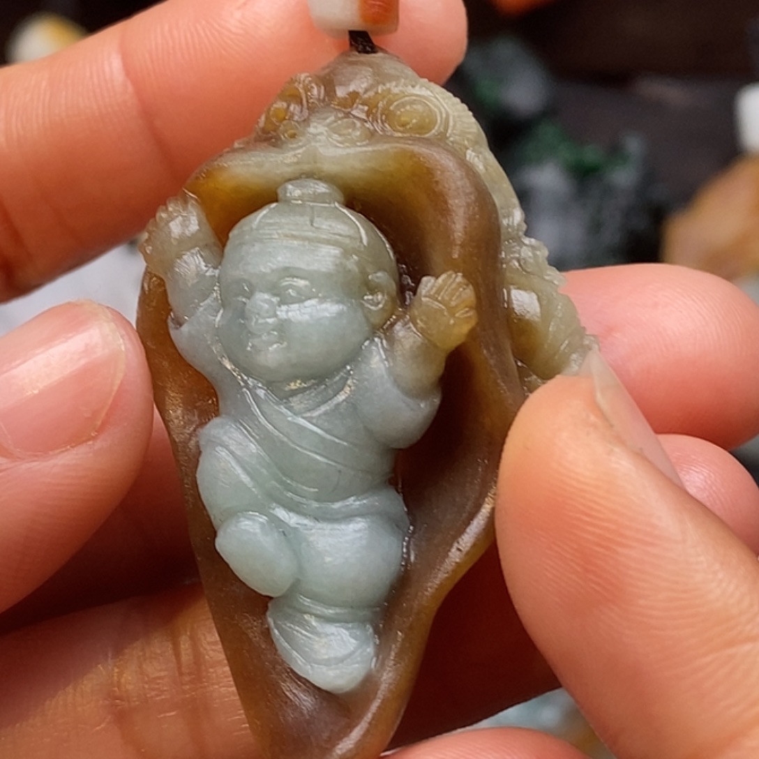 岁****定制翡翠未镶嵌毛货抛光