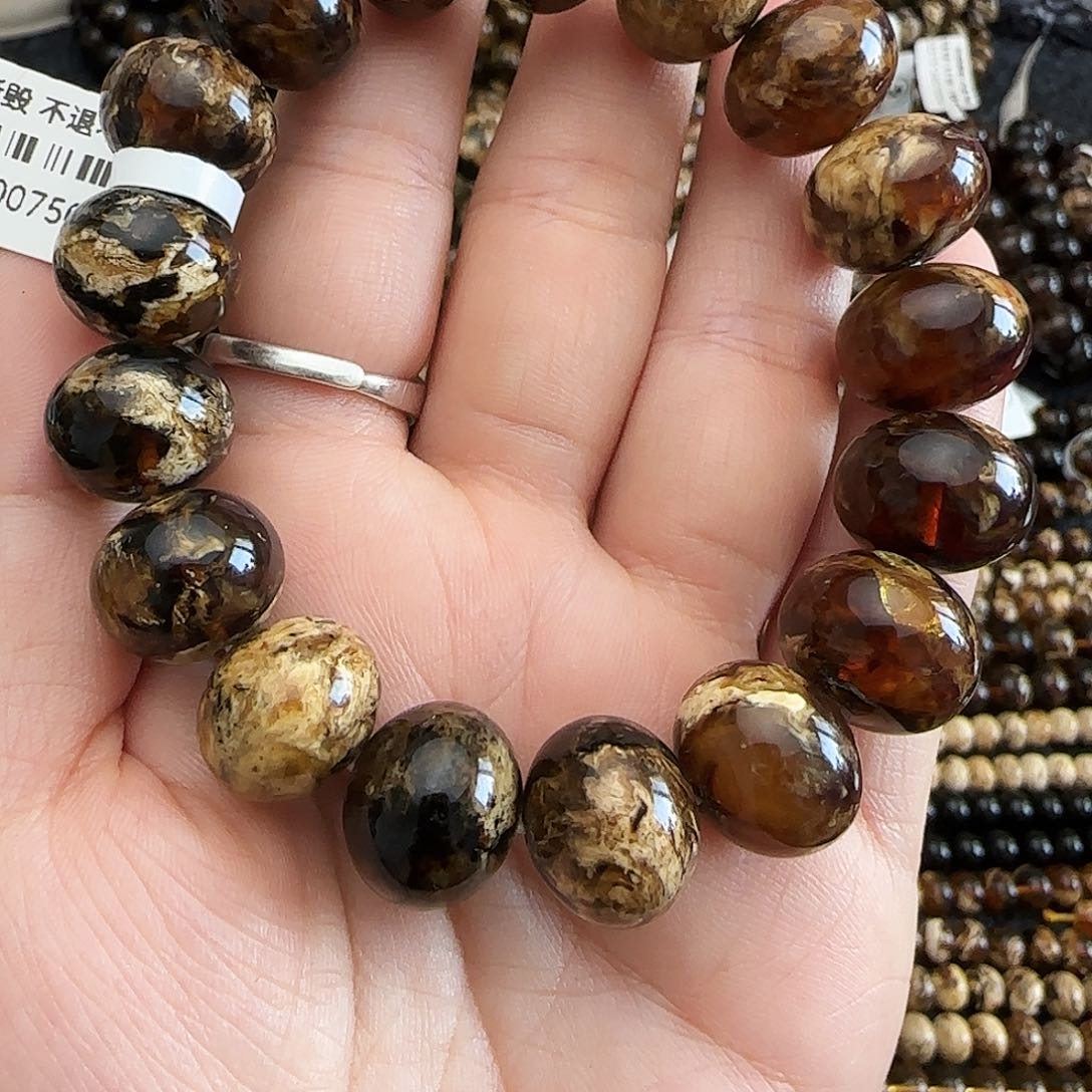 未镶嵌琥珀手串抚顺琥珀