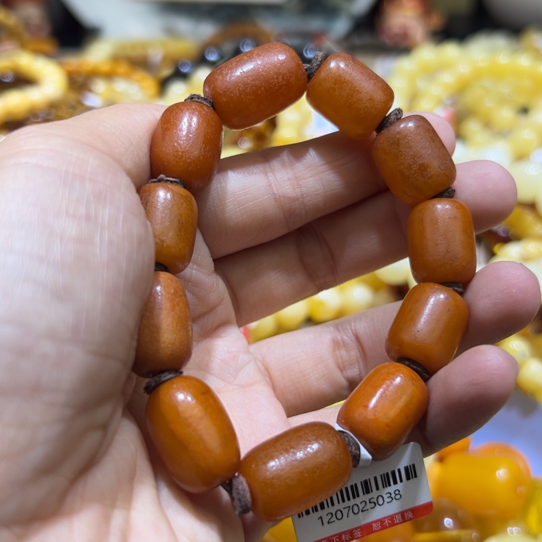 琥珀珠宝奇石未镶嵌