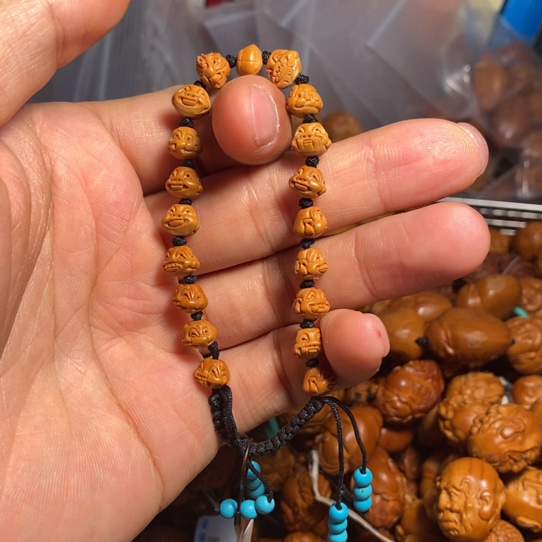 橄榄核手串/手链新年快樂