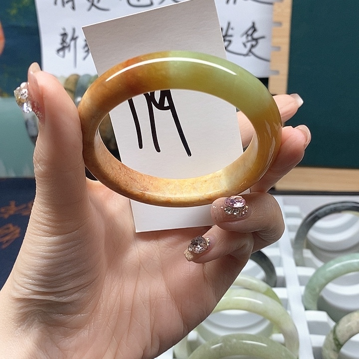 未镶嵌蛇纹石玉手镯