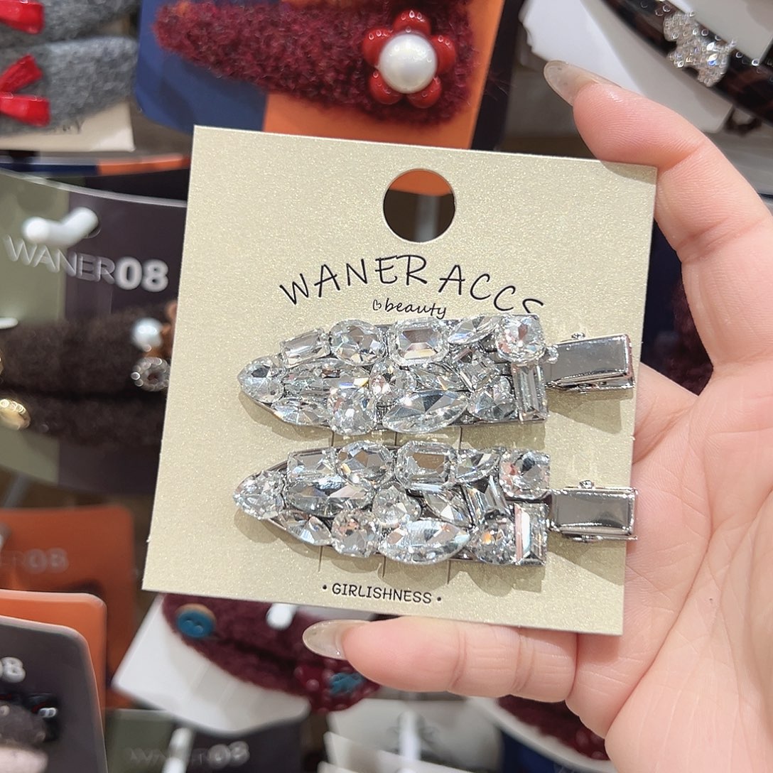 非金属爆闪钻钻无痕夹