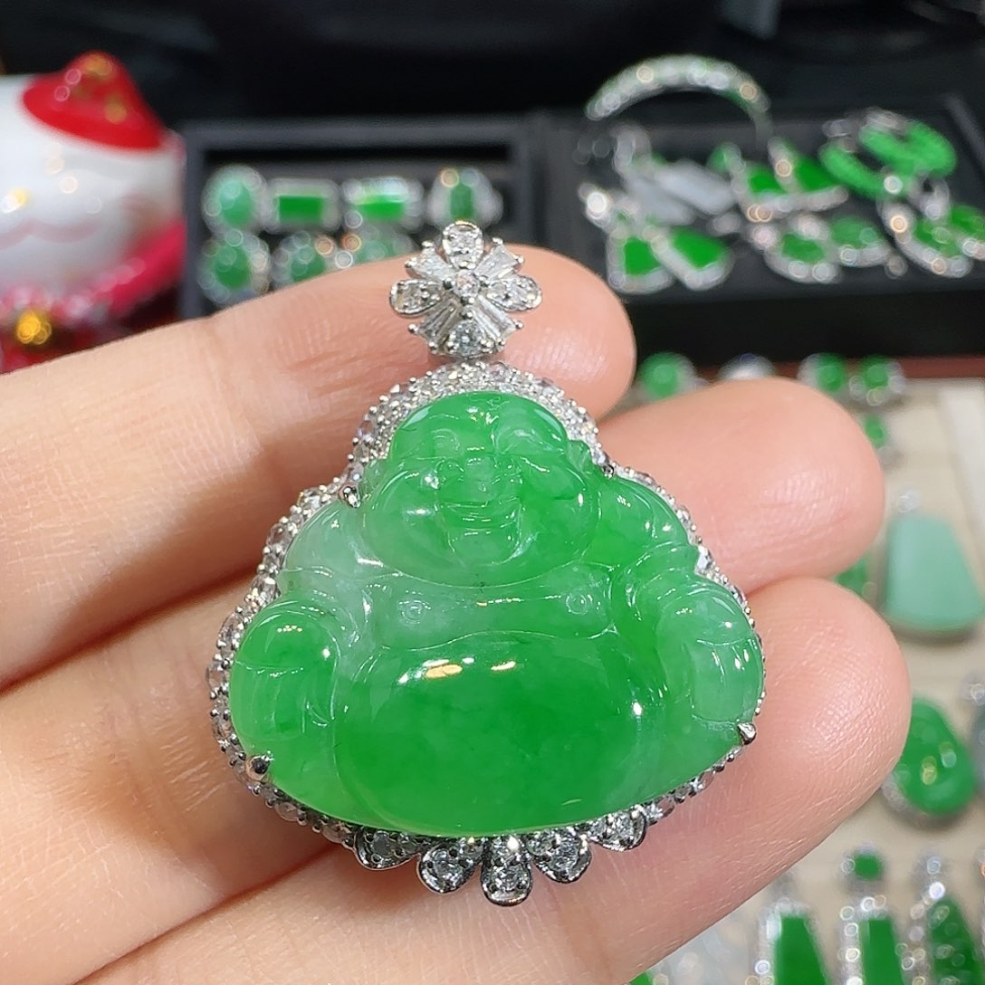 翡翠吊坠(不含链)18K金镶嵌