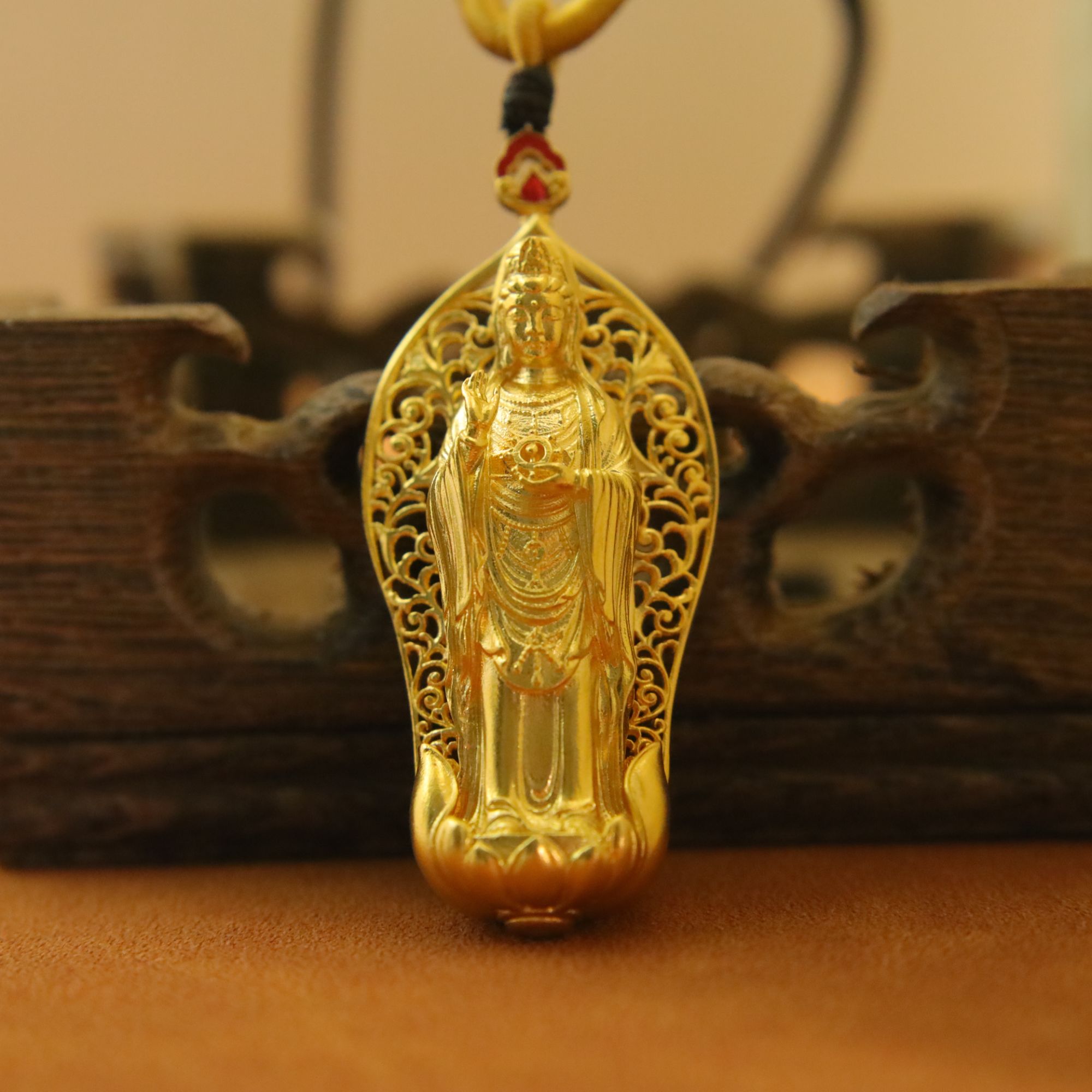 859/克【南海观音菩萨】古法金黄金手工錾刻足金999吊坠挂坠项链