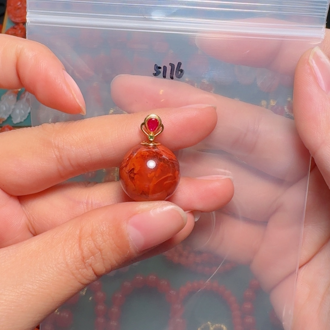 南红玛瑙南红17+18K金镶嵌