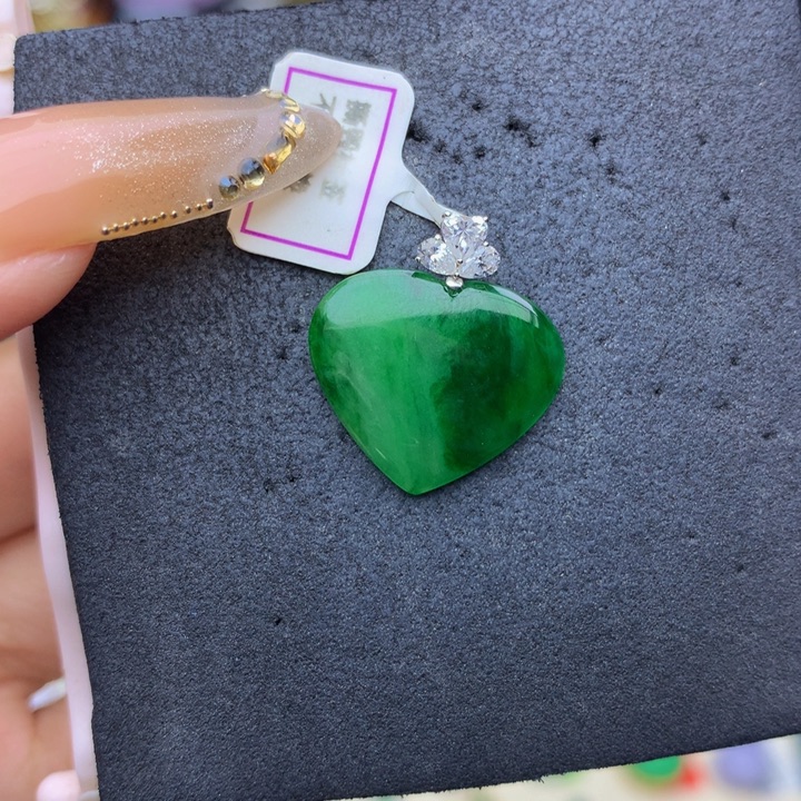 翡翠18K金镶嵌手链翡翠