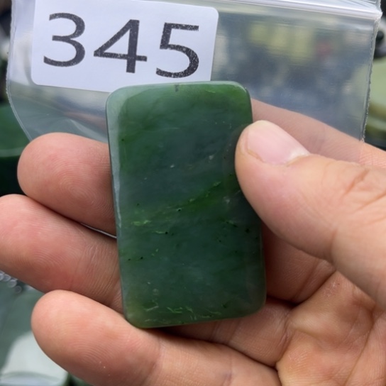 和田玉未镶嵌珠宝半成品