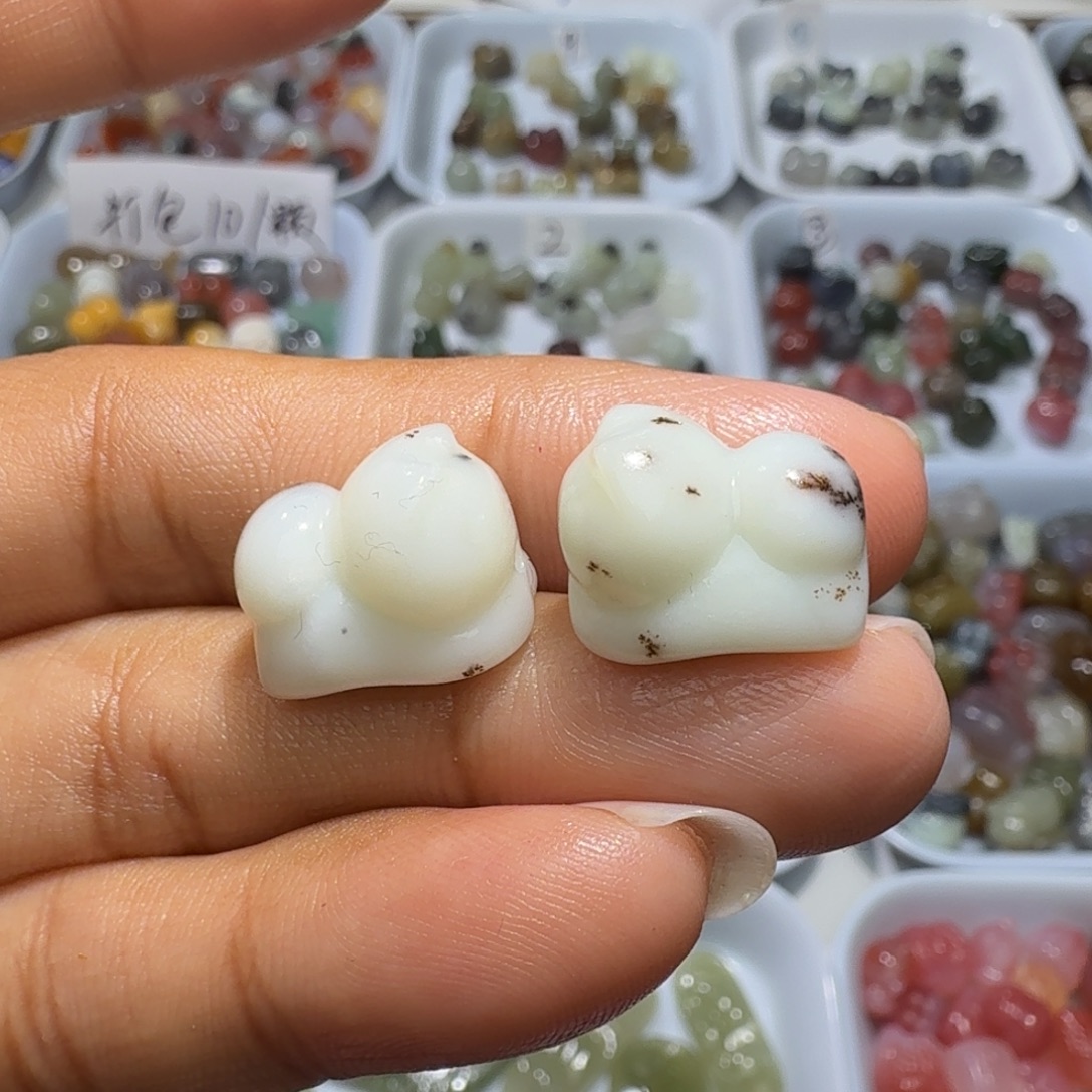 和田玉未镶嵌珠宝奇石