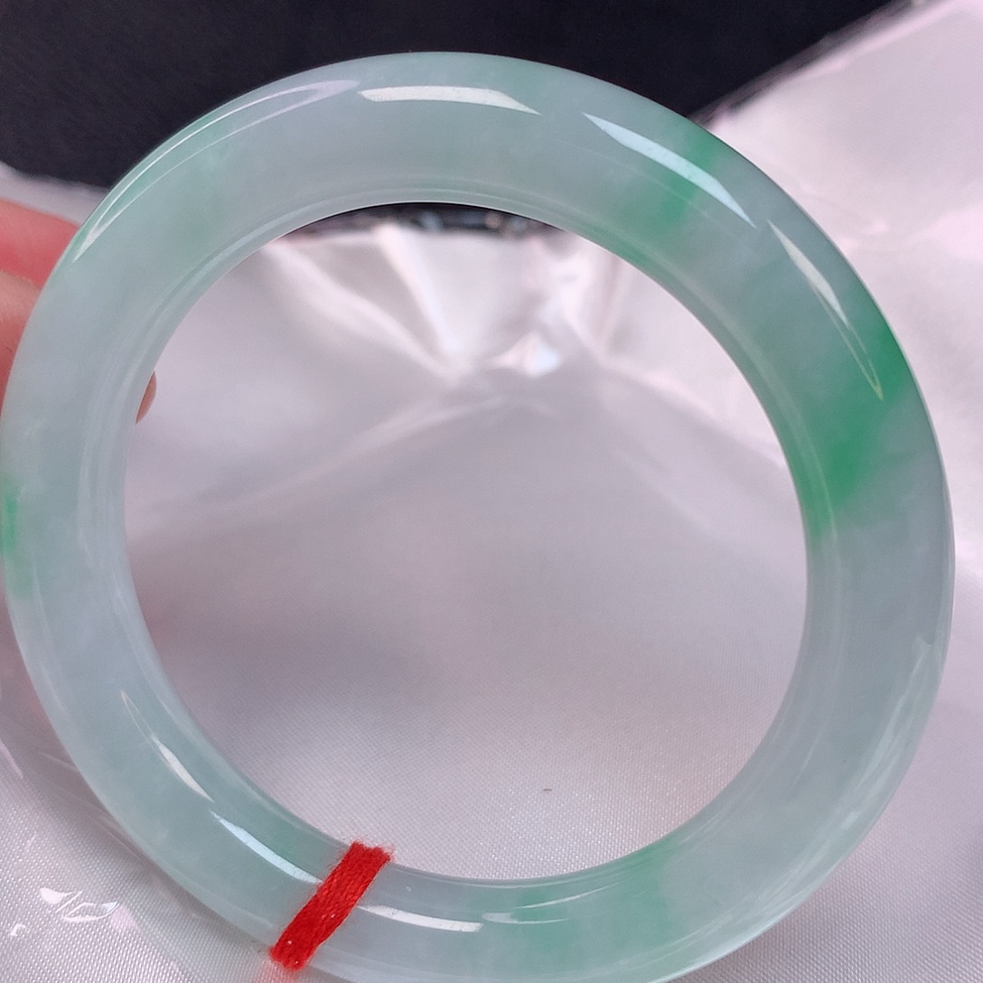 翡翠手镯未镶嵌54+ 翡翠手镯