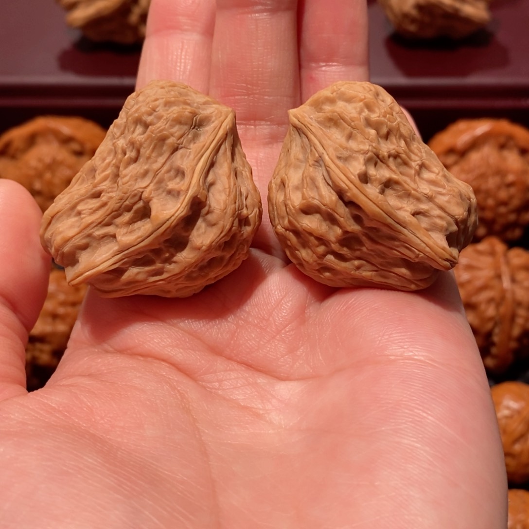 文玩核桃把件富贵鸟