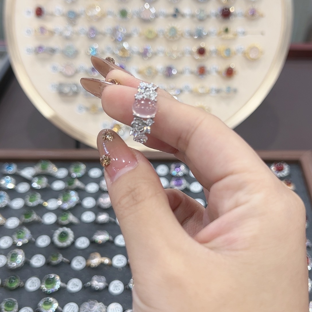 蛇纹石玉戒指银S925镶嵌拧*?