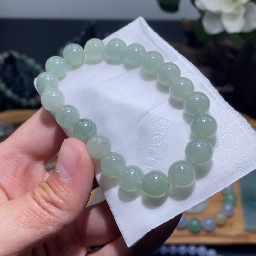 定制翡翠未镶嵌手串