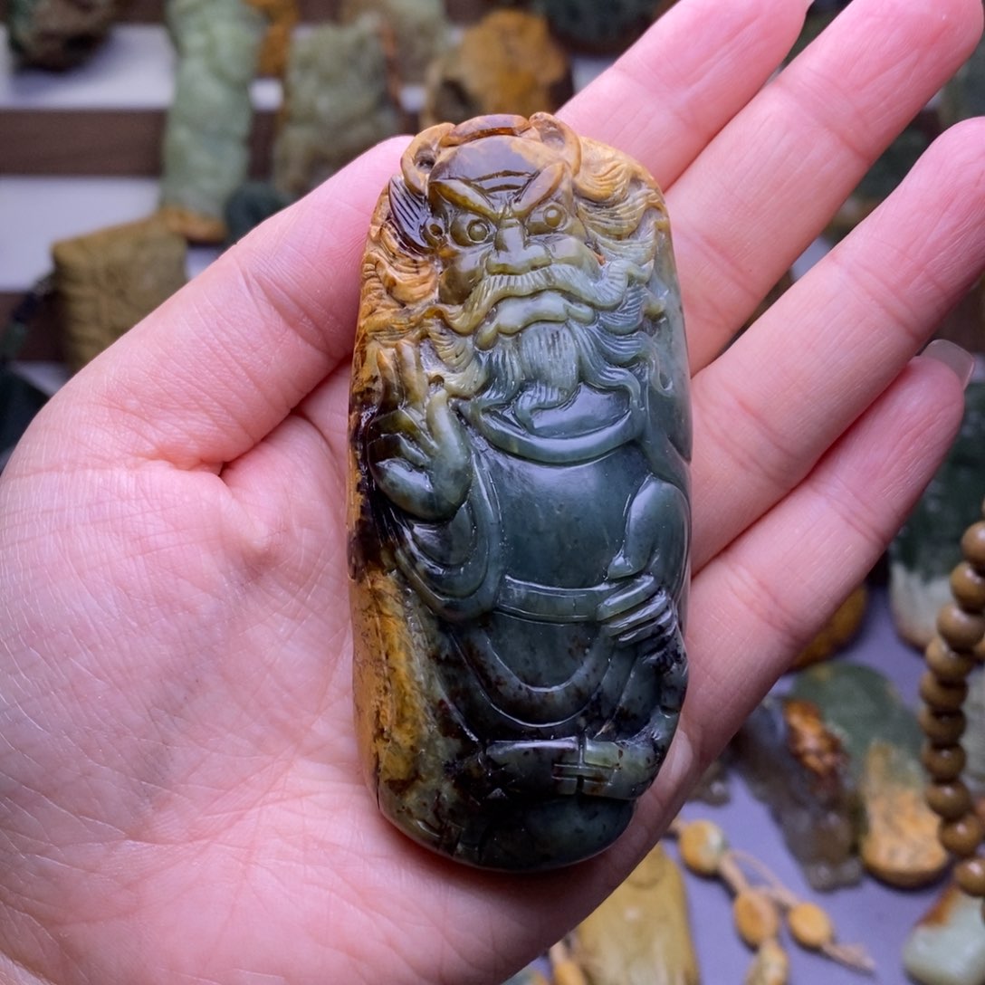 岫岩河磨玉（透闪石质玉）未镶嵌把件