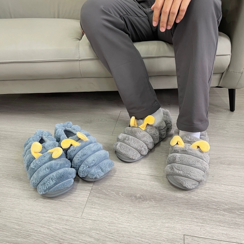 A153  从里到外的温暖！柔软防滑仿兔毛棉拖保暖加绒男毛毛虫拖鞋