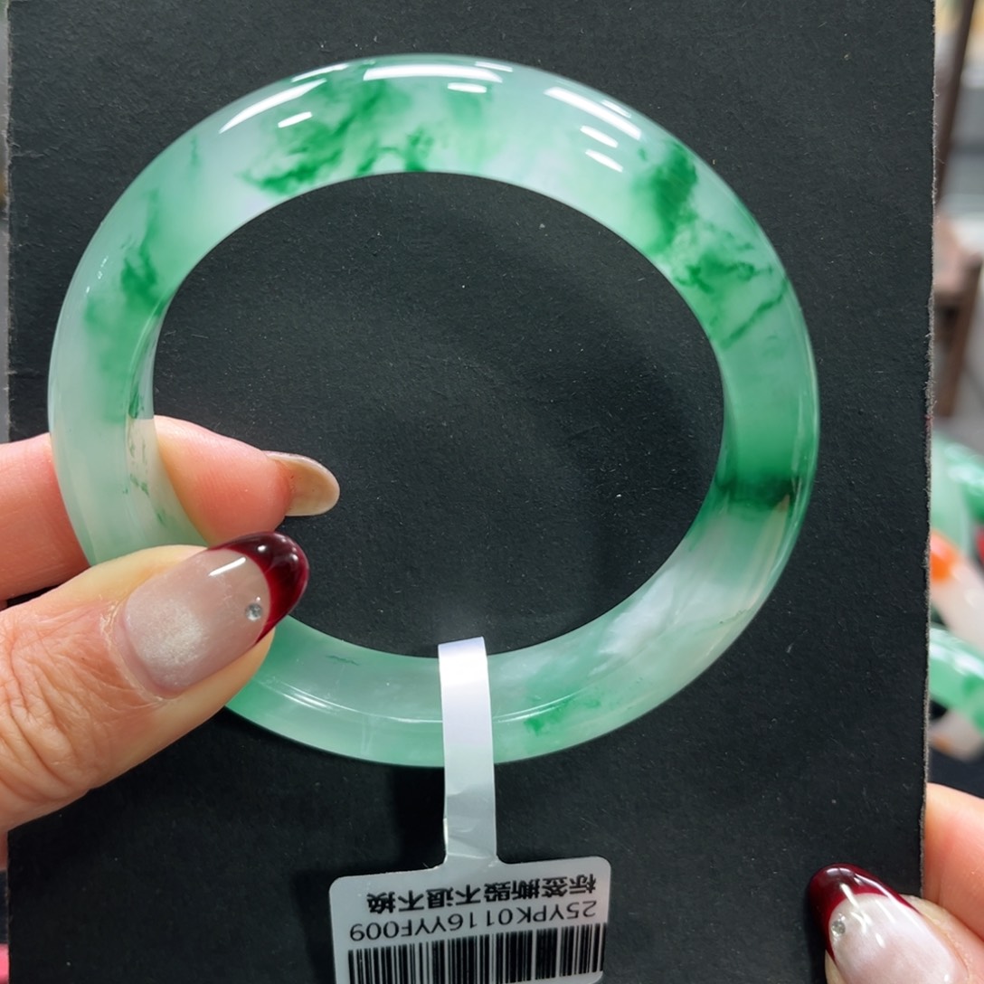 石英质玉手镯未镶嵌一****猪➕小玥58