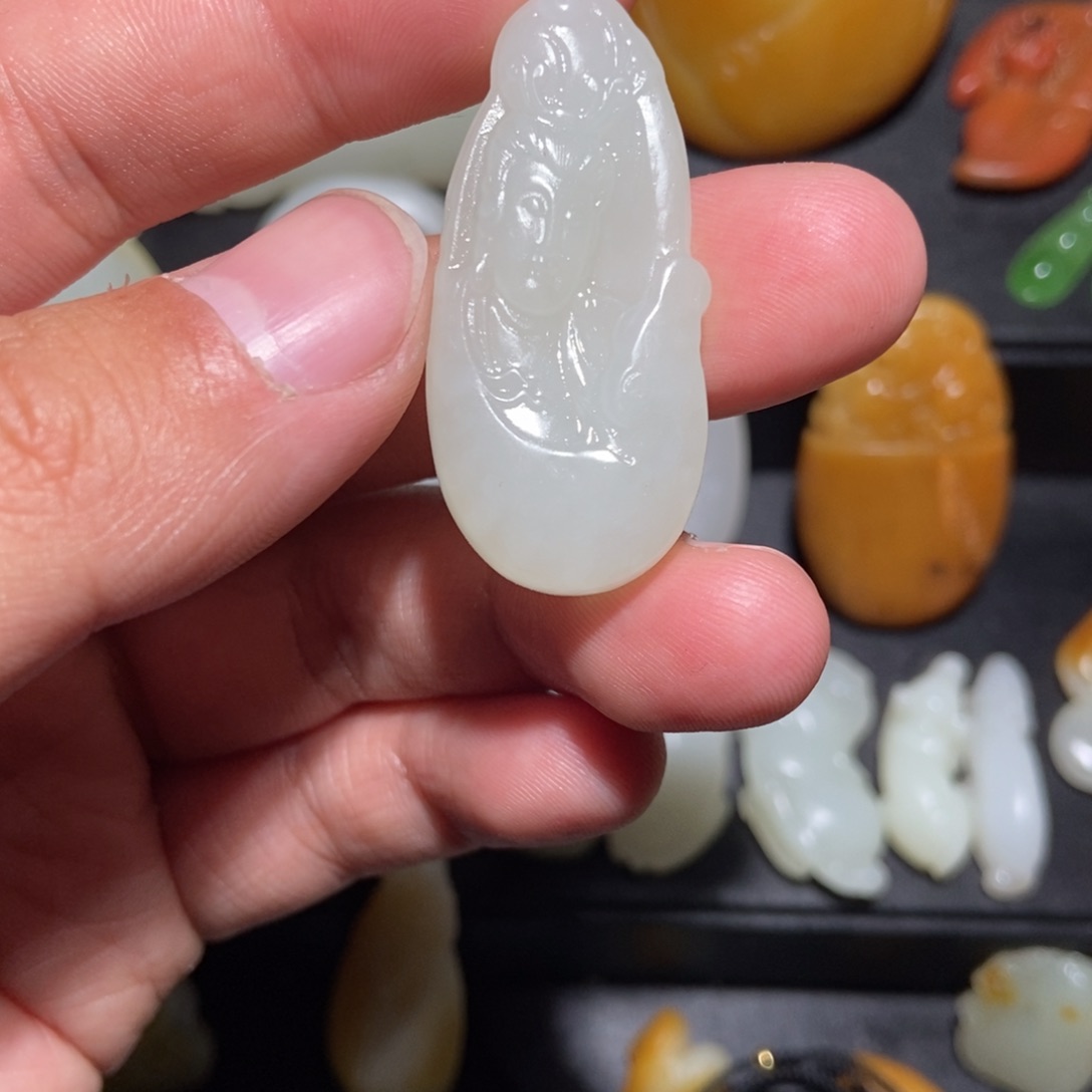 和田玉颈饰未镶嵌