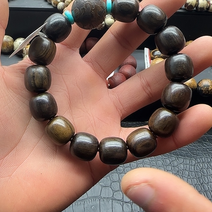 沉香沉香枕达拉干